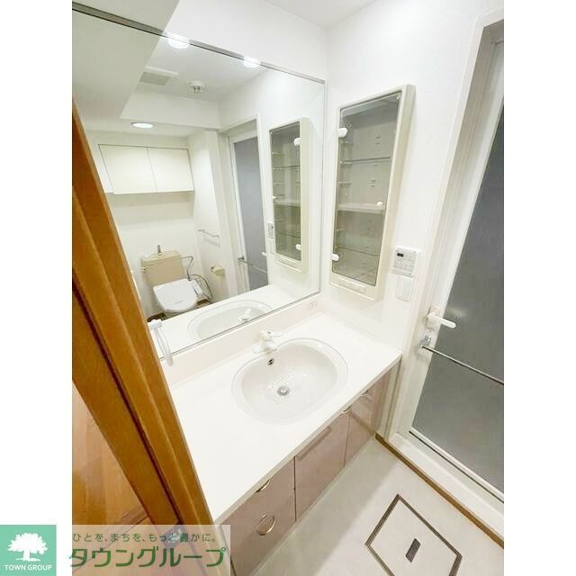洗面設備　お部屋探しは株式会社　タウンハウジング　までお気軽にお問合…