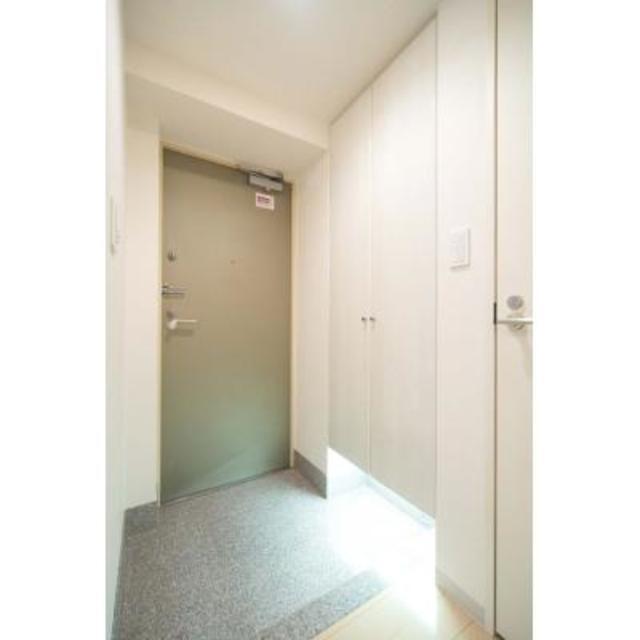 玄関　※写真は同タイプ住戸です。