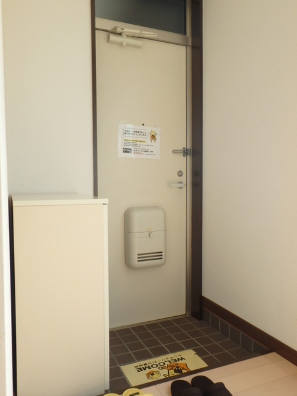 玄関　図面と現状に相違がある場合には現状を優先