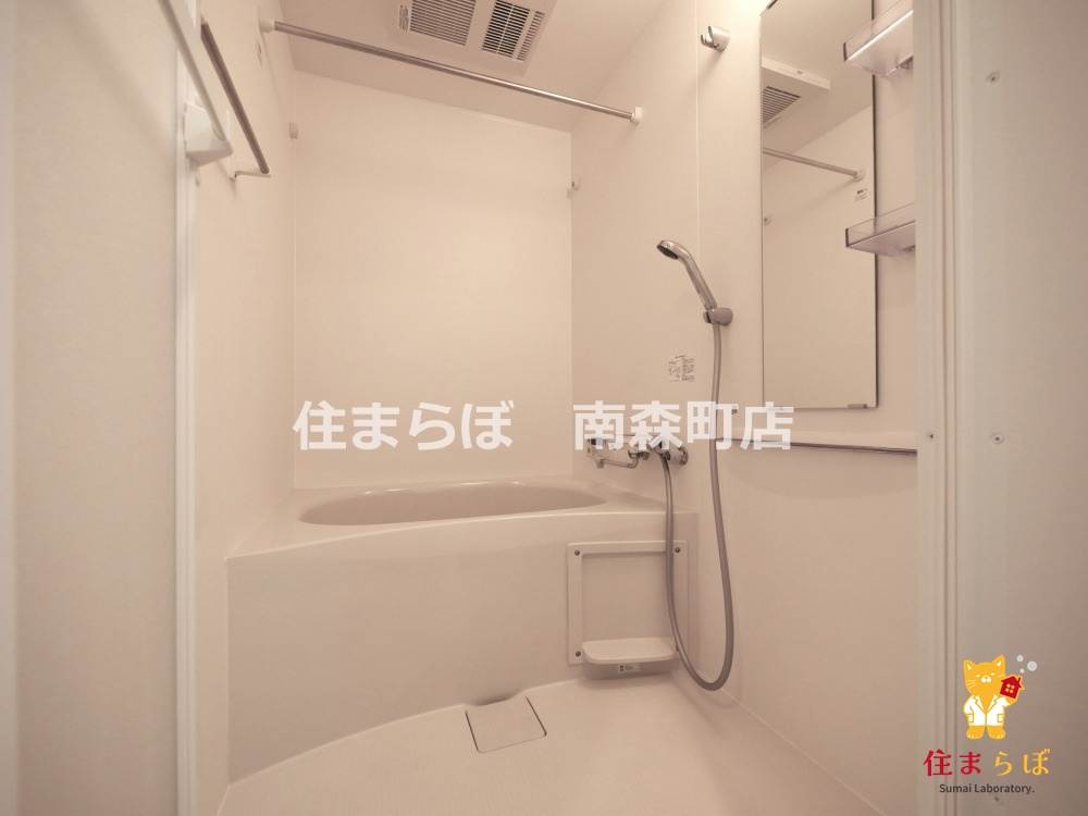 バス・シャワールーム　「見た目じゃなく、心に“しっくりくる”を大切に。」