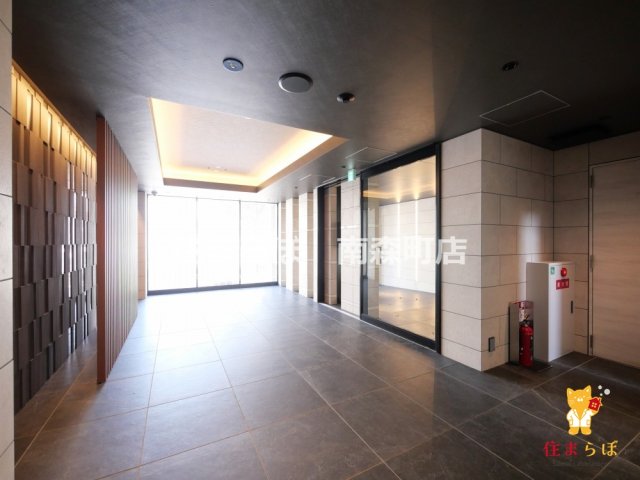 エントランス　「暮らしの設計図は、ここから始まります。」