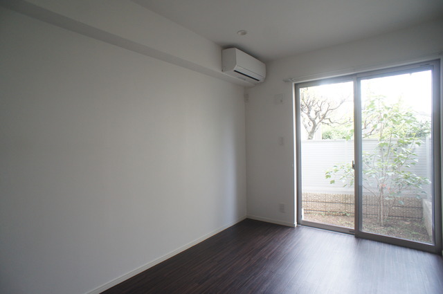 居室・リビング　やわらかい雰囲気を醸し出してくれるクッションフロアです☆