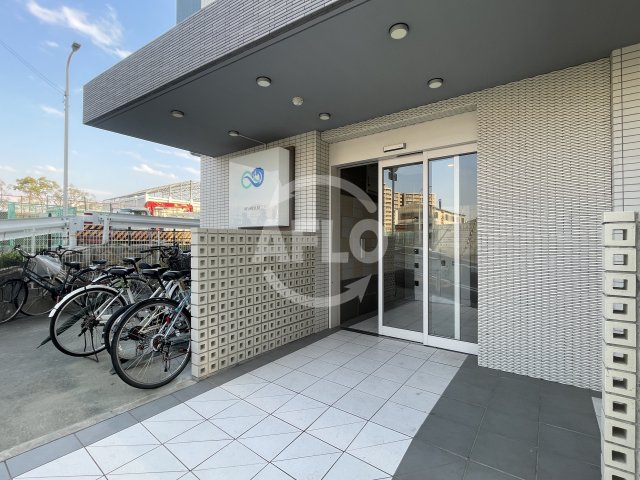 エントランス　プラムコート　エントランス