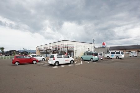 コンビニ　セブンイレブン 柏崎茨目店（コンビニ）まで1060m