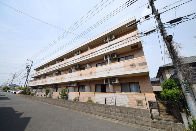 建物外観　～青い空、気持ちいいっ～