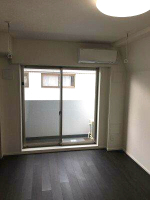 その他部屋・スペース　開放的な寝室です