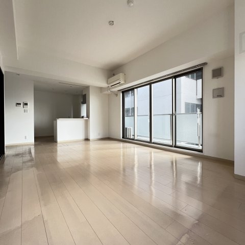 居室・リビング　同仕様タイプです