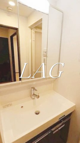 洗面設備　洗面台です。