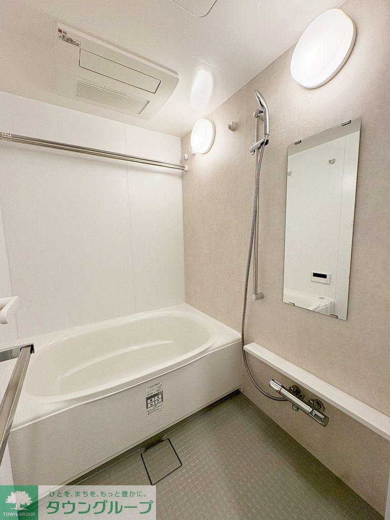 バス・シャワールーム　浴室換気乾燥機