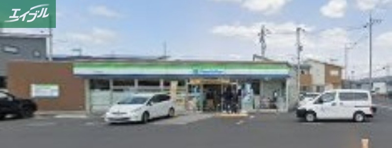 コンビニ　ファミリーマート岡山福富中店（コンビニ）まで375m