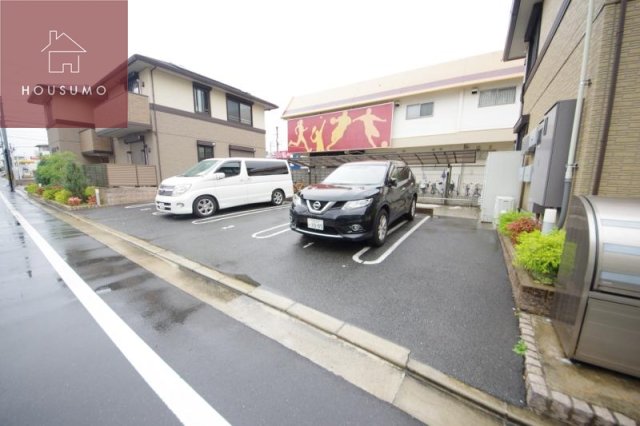 駐車場　駐車場完備です
