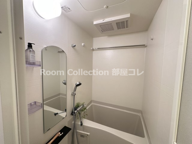 バス・シャワールーム　※同物件他部屋写真 反転、色違いの場合有 現況優先