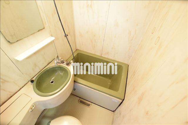 バス・シャワールーム　ユニットバスのお風呂部分です♪