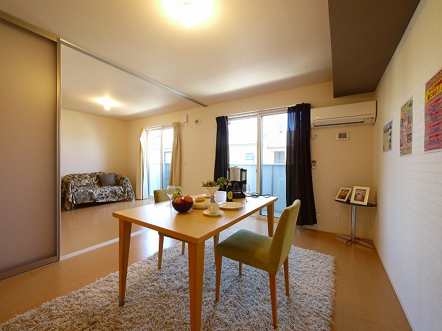 居室・リビング　おしゃれな居間です