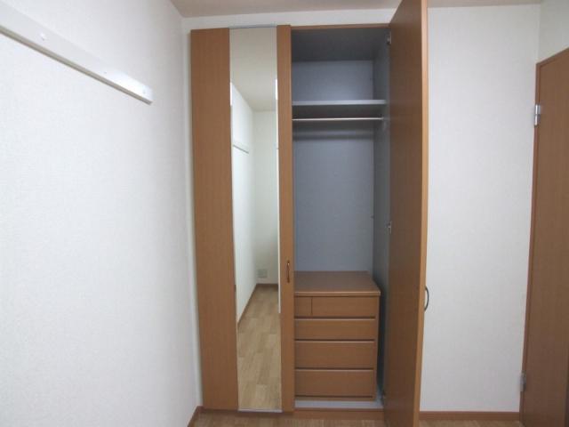 収納　クローゼット