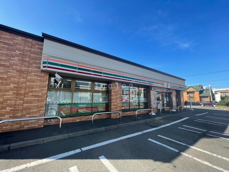 コンビニ　セブン-イレブン 札幌澄川中央店（コンビニ）まで191m