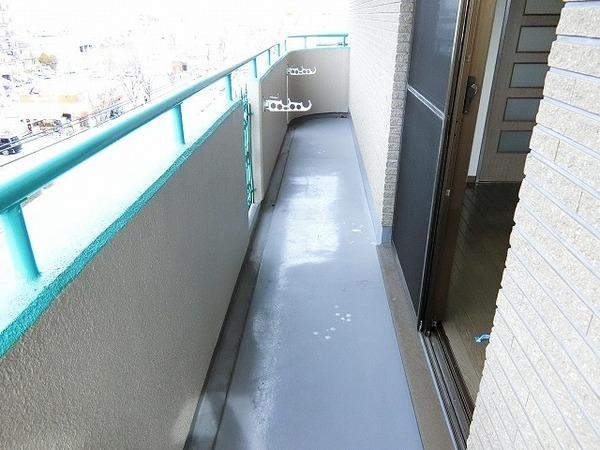 バルコニー　南向きバルコニー！