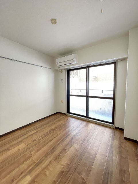 居室・リビング　※別部屋参考写真