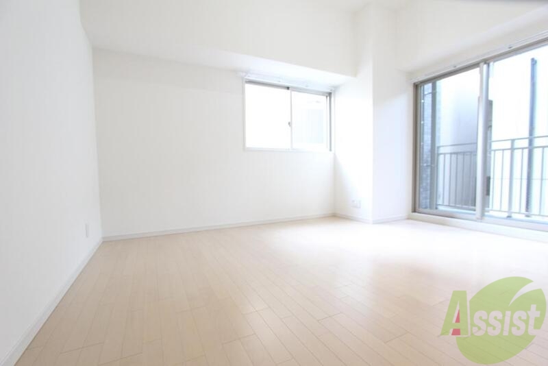 居室・リビング　採光のとれた明るいお部屋♪