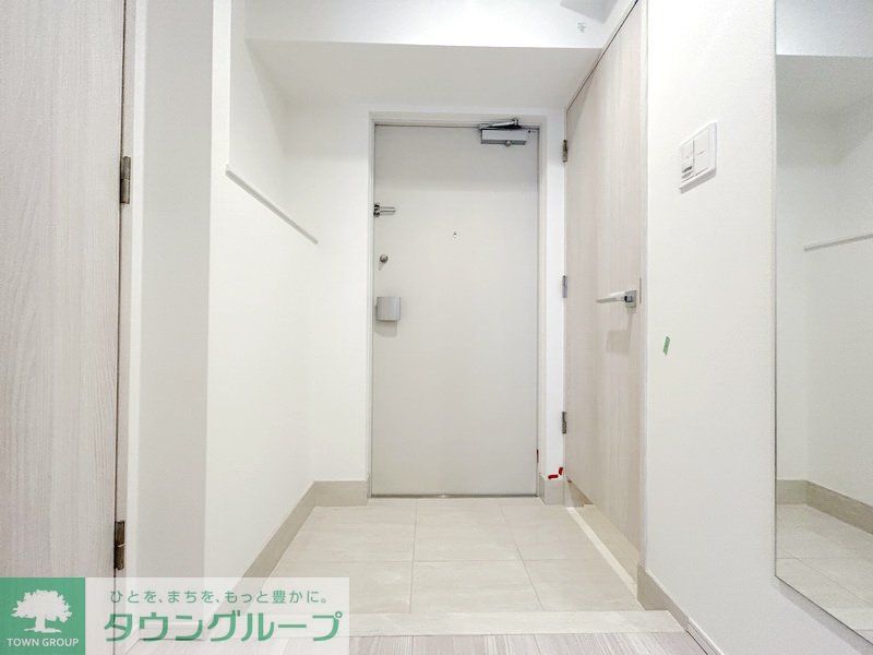 玄関　お部屋探しは株式会社　タウンハウジング　までお気軽にお問合…