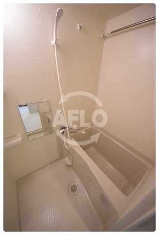 バス・シャワールーム　ヴィラ・セレーノ玉造本町　浴室