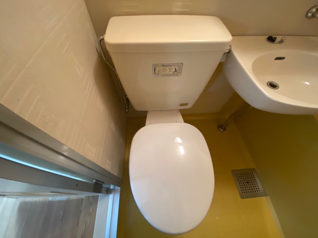 トイレ　浴室内にトイレがあります！