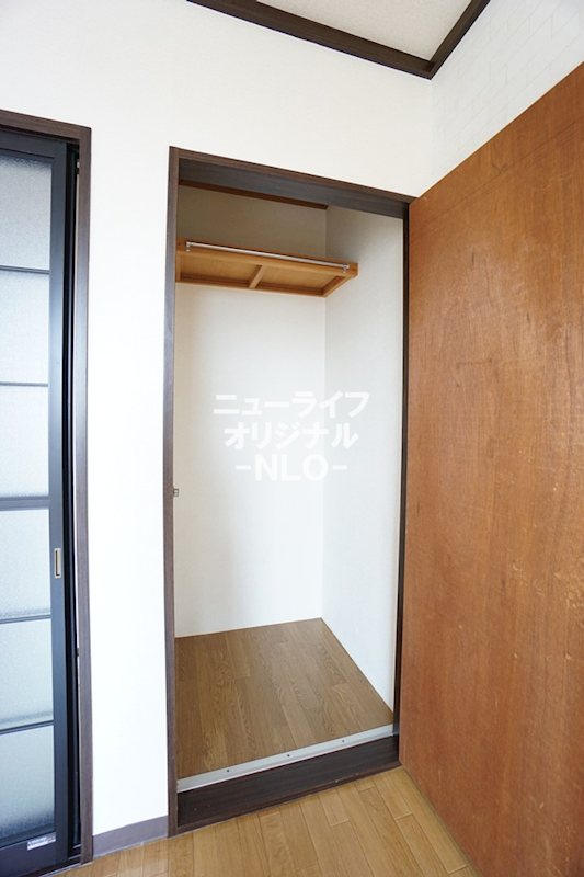 収納　棚が無く自由にレイアウトすることができます☆