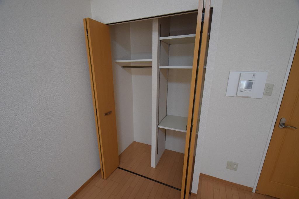 収納　クローゼット