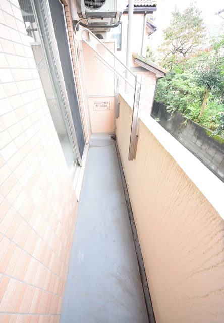 バルコニー　～お布団干そう～