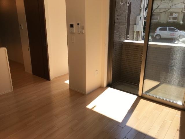 居室・リビング　室内