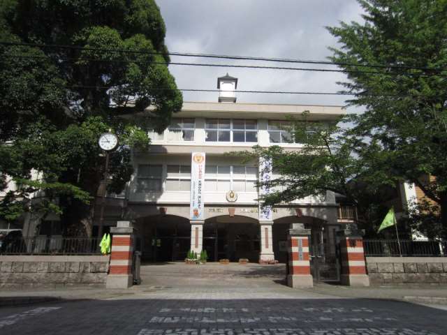 小学校　大洲市立大洲小学校（小学校）まで1500m