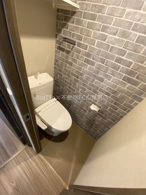 トイレ　トイレ（ウォシュレット付き）