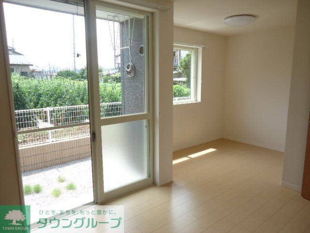 居室・リビング　★お問い合わせはタウンハウジング聖蹟桜ヶ丘店まで★