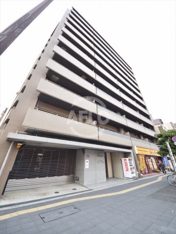 建物外観　ピュアファースト花園　存在感のある外観