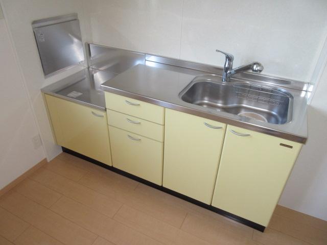 キッチン　調理スペース広いキッチンです。