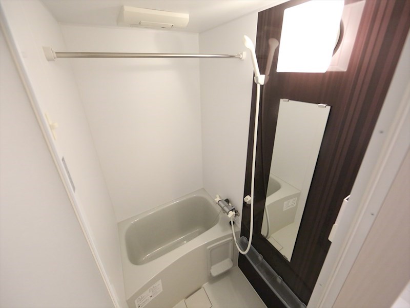 バス・シャワールーム　バスルーム　浴室暖房乾燥機付き