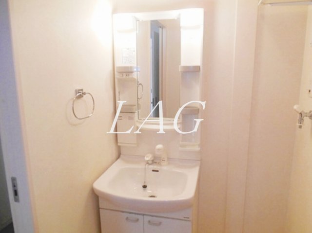 洗面設備　独立洗面台です。