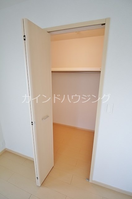 収納　ウォークインクローゼット