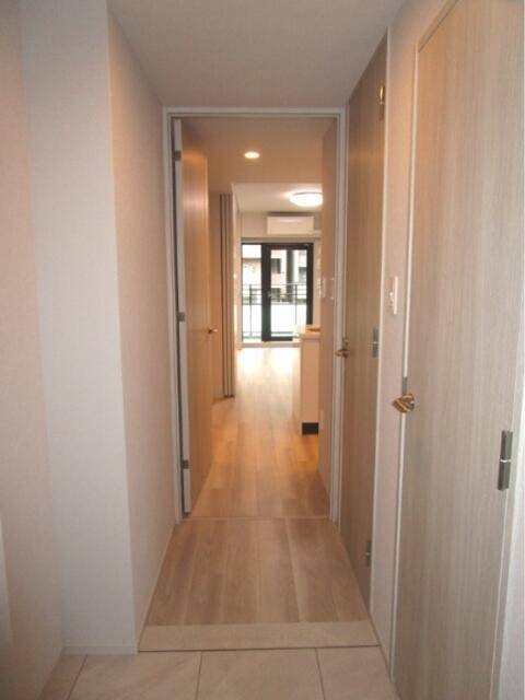 バルコニー　浴室乾燥機完備