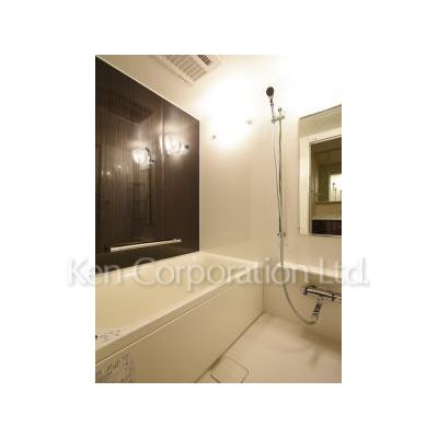 バス・シャワールーム　同タイプ10階のお部屋を撮影。仕様が異なることがあります。