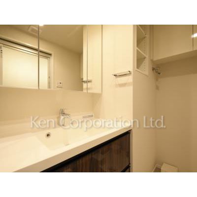 洗面設備　同タイプ10階のお部屋を撮影。仕様が異なることがあります。