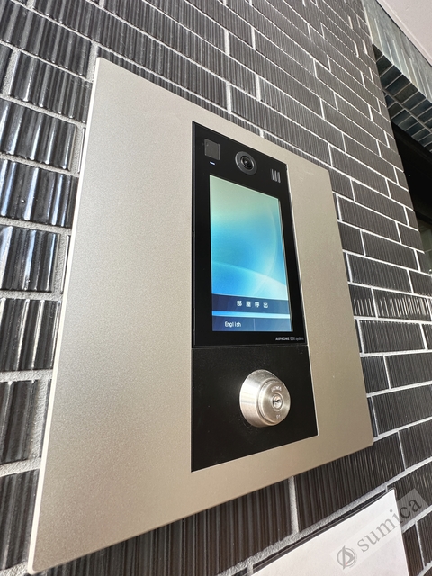 エントランス　オートロック・防犯カメラ完備♪♪