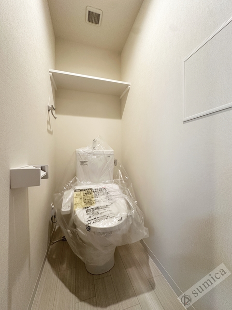 トイレ　温水洗浄便座付き♪♪