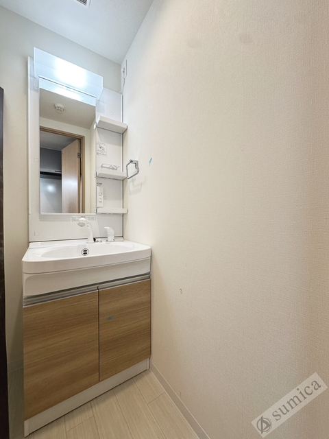 洗面設備　シャンプードレッサー付き・朝シャンもこちらで♪♪