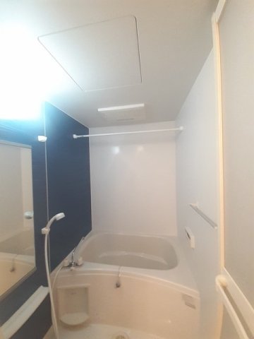 バス・シャワールーム　ゆったり過ごせるお風呂です