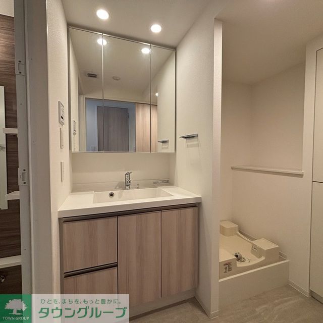 洗面設備　※写真は同タイプ住戸です。
