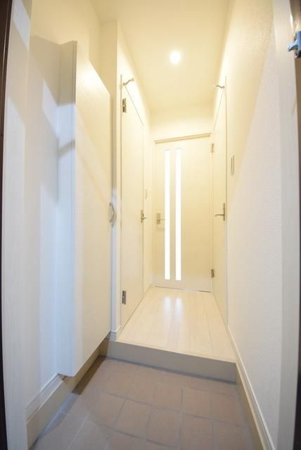 玄関　お部屋探しはタウンハウジング蘇我店にお任せ下さい♪