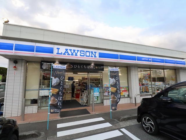 コンビニ　ローソン（コンビニ）まで513m