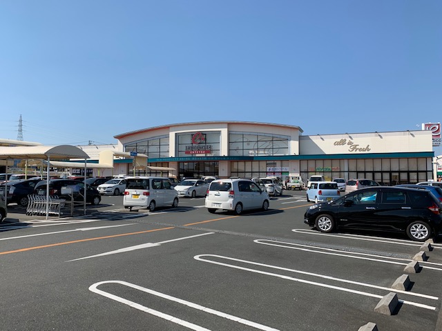 スーパー　遠鉄ストア フードワンきらりタウン店（スーパー）まで670m