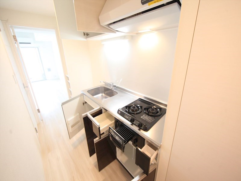 キッチン　システムキッチン（ガス2口コンログリル付）